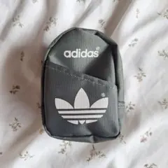 adidas リュック型コインケース グレー