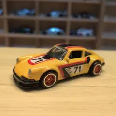 ポルシェ 911 ミニカー ホットウィール イエロー