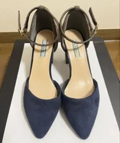 【美品】ILIMA スエード調ストラップパンプス ネイビー×グレージュ 22.5