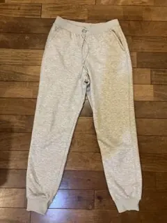 ユニクロ 丈長めLヒートテック裏ボアグレー スウェットパンツ