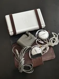 Nintendo DS lite 本体 専用ヘッドフォン アダプター 専用ケース