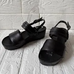 美品 SAYA サヤ 厚底ストラップサンダル 黒 Mサイズ 本革 レザー⁠のサムネイル