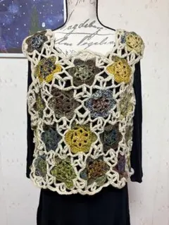 モチーフ編みビスチェ