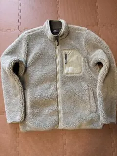 フリースジャケット ジッパーポケット付き　薄い緑色