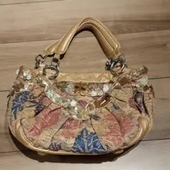 ジャマンピエッシュ　ビーズ装飾付きグレーショルダーバッグ ジャマンピエッシュ ビーズ装飾付きグレーショルダーバッグ