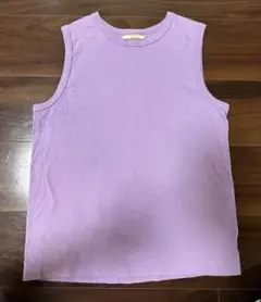 タンクトップ
