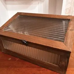 ガラスケース リビング収納