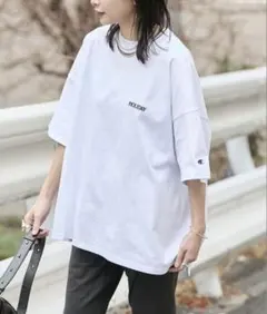 【新品】CHAMPION×JS by HOLIDAY Tシャツのサムネイル