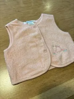 familiar ベビーベスト 60 ピンク うさぎ刺繍