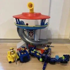 パウパトロール パウステーションとパウっと変形チェイスのフライングビークルセット