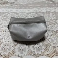 エミレーツ航空　ビジネスクラス　ブルガリ　アメニティポーチ