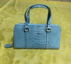 ウォレット　長財布　クロコダイル型押し牛革　ライトブルー
