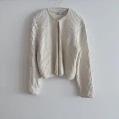 ZARA　ノーカラージャケット　ニットカーディガン　アイボリー