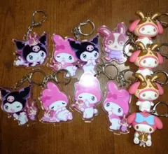 宇佐美 マイメロ クロミ うさっぴぃ アクリルキーホルダー ラバーキーホルダー