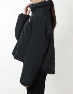 新品未使用　ニューバランス　中綿　パデッド ジャケット レディース