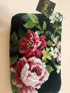 FElLER 花柄刺繍ポーチ