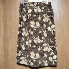 レディース　ひざ丈スカート　9号　裏地あり　スリット　ポリエステル100％　花柄