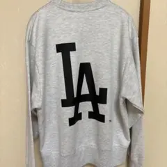 M 新品 LAロゴ ライトグレー オートミール トレーナー