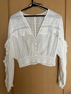 ZARA フリル付きホワイトブラウス Sサイズ