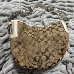 ⬜︎コーチCOACH ハンドバッグ シグネチャー