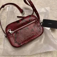 ZARA 赤 ヘビ柄 ショルダーバッグ　ウエストポーチ　ベルト付き