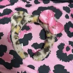 ヒョウ柄キティ ファーのカチューシャ
