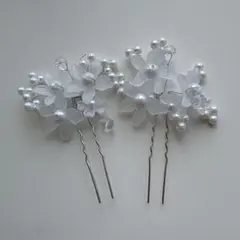 パール　花　髪飾り ホワイト ２個セット　結婚式 卒業式