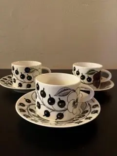 ARABIAブラックパラティッシコーヒーカップ&ソーサー3セットのサムネイル