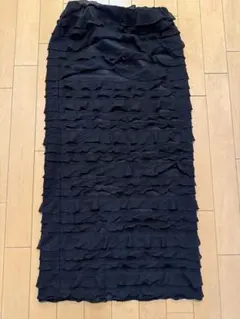 フリルデザイン ブラック ロングスカート F