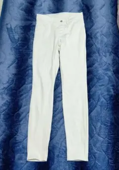 ユニクロ ウルトラストレッチレギンスパンツ Mサイズ