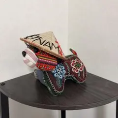 ベトナム 伝統工芸 ぬいぐるみ 犬 ノンラー付きのサムネイル