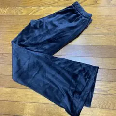 GU GIRLSヌクヌクニットコールフレアパンツ黒　ブラック