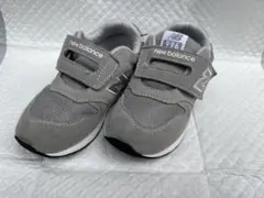 New Balance 996 グレー ベルクロキッズシューズ