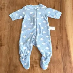 ユニクロ　長袖ロンパース　カバーオール　足カバー付き　雲　男の子　フリース