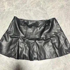 ブラックプリーツスカート 合成皮革