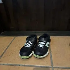 New Balance キッズ スニーカー ブラック