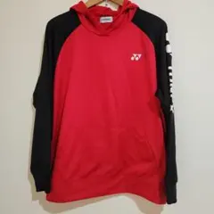 ヨネックス　フード付き赤トレーナー　L　裏起毛