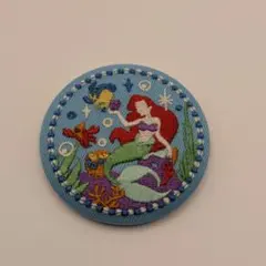 Disney Characters 刺繍缶バッジ アリエル