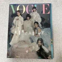 【希少】newjeans vogue ポスター 40cm×30cm 希少】newjeans vogue ポスター 40cm×30cm - メルカリ