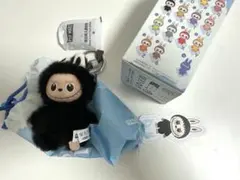 THE MONSTER PIN FOR LOVE イニシャル 『R』黒　ラブブ