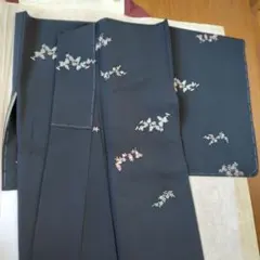 未使用 しつけ糸付き 刺繍着物 草花文様 濃色 フォーマル