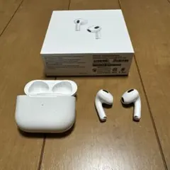 AirPods3 本体　ライトニングコード付属