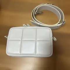 addculum ショルダーバッグ　クリーム色