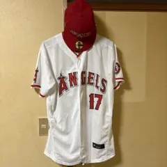 値下げ！MLB 大谷翔平 エンゼルスのユニフォーム と 記念キャップのサムネイル