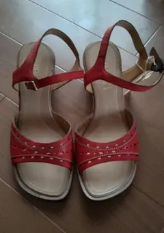 サンダル赤色②