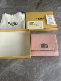 2026年最新】FENDI 財布 ピンクの人気アイテム - メルカリ