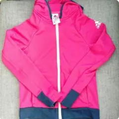 adidas　フード付きパーカー　ピンク １４０cm
