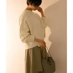 KBF バックスリットニット