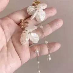 イヤリング　可愛い　花　ロングイヤリング　ブライダル　パール　結婚式　パーティー