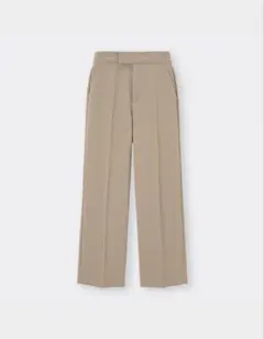 GU ジーユー　センタープレスストレートパンツ